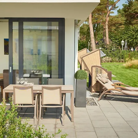 Seepanorama Vogue 公寓 *